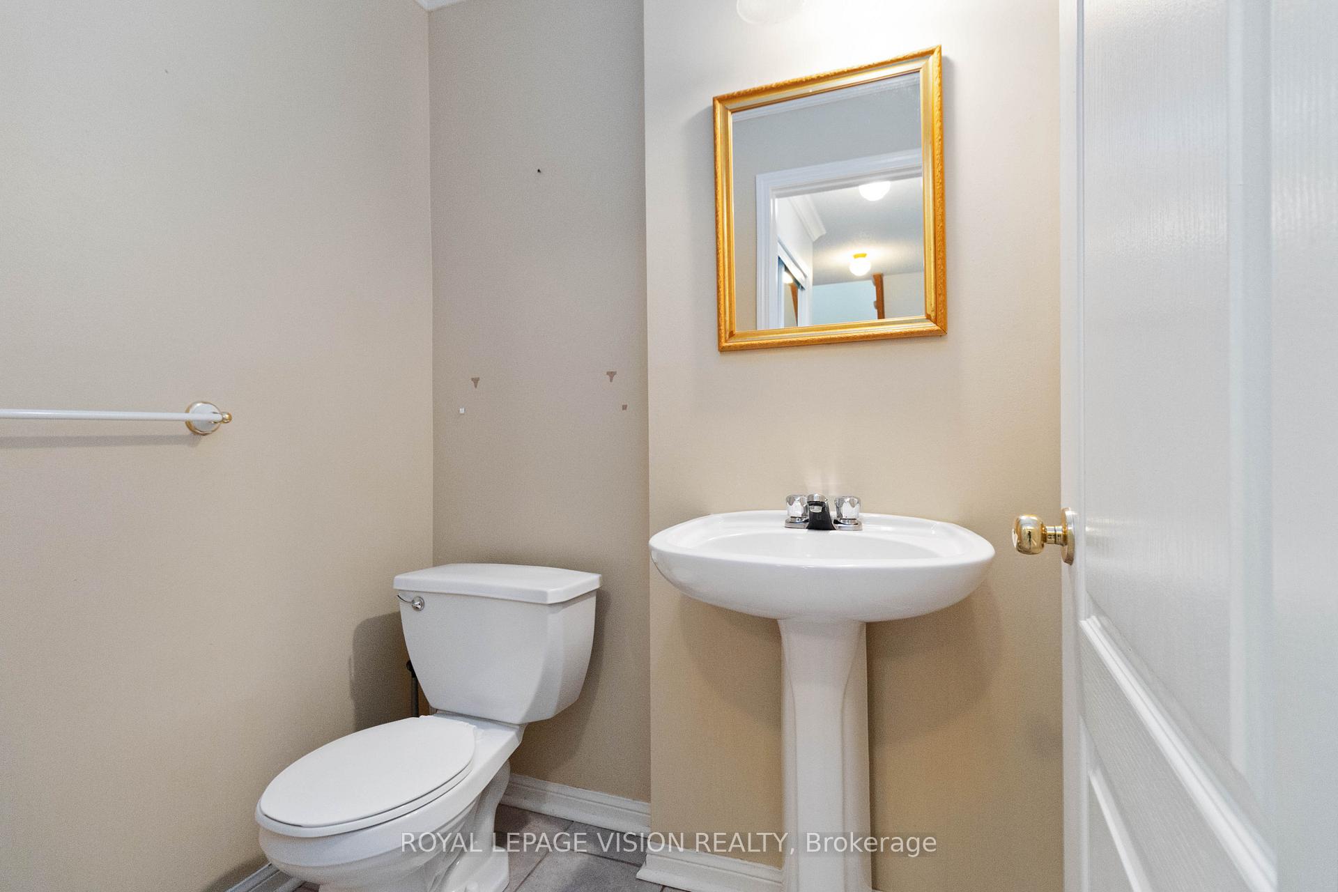 Photo 10 of 5141 Brada Crescent, Burlington, Orchard — HOMEH