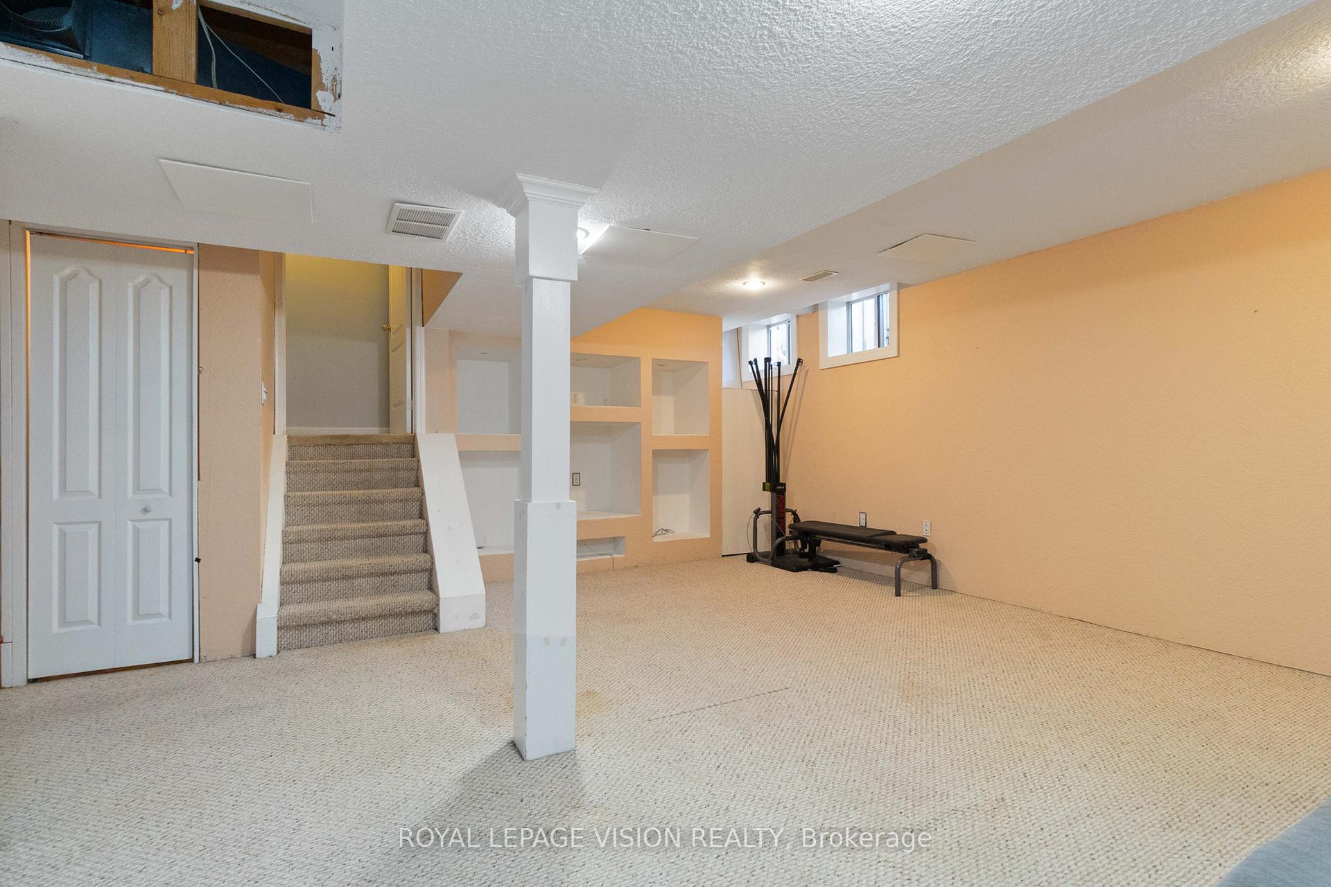 Photo 24 of 5141 Brada Crescent, Burlington, Orchard — HOMEH
