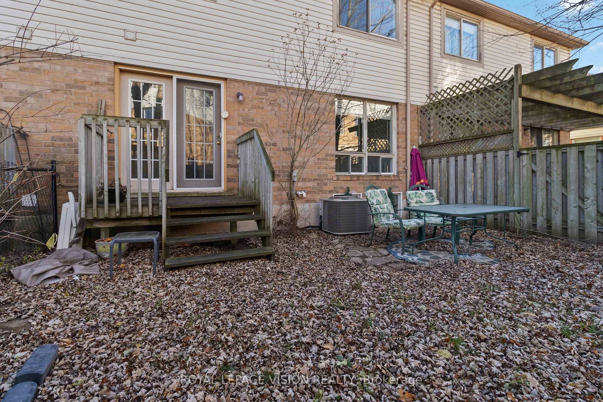 Photo 28 of 5141 Brada Crescent, Burlington, Orchard — HOMEH