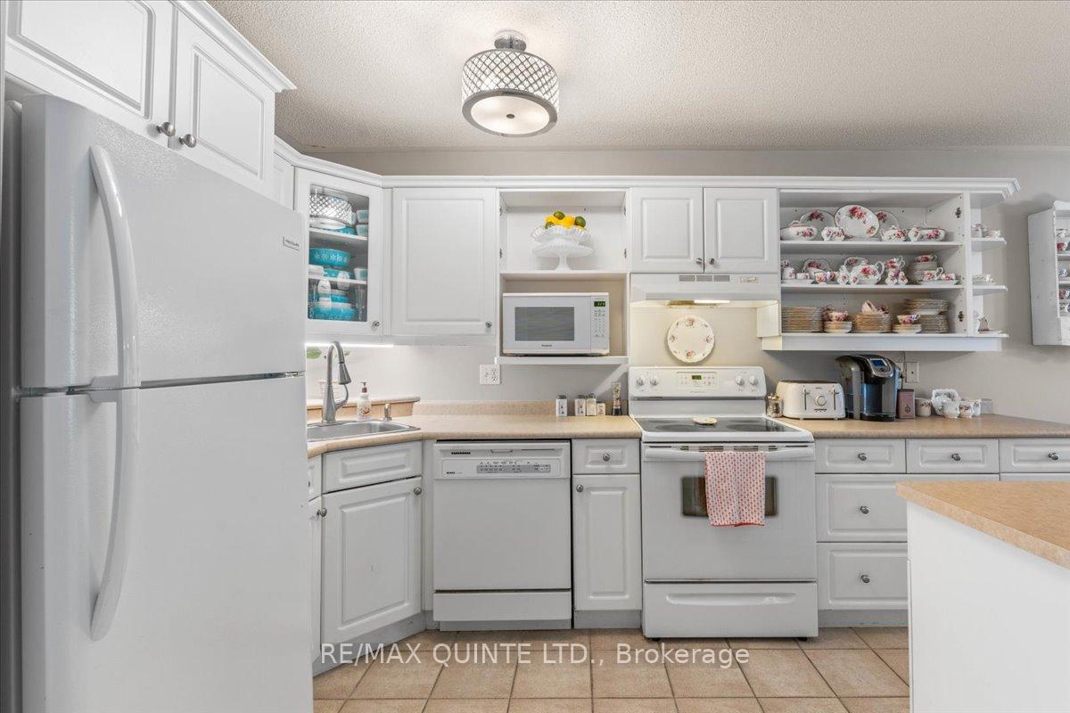 Photo 9 of 33 Alder Court, Belleville, Belleville Ward — HOMEH