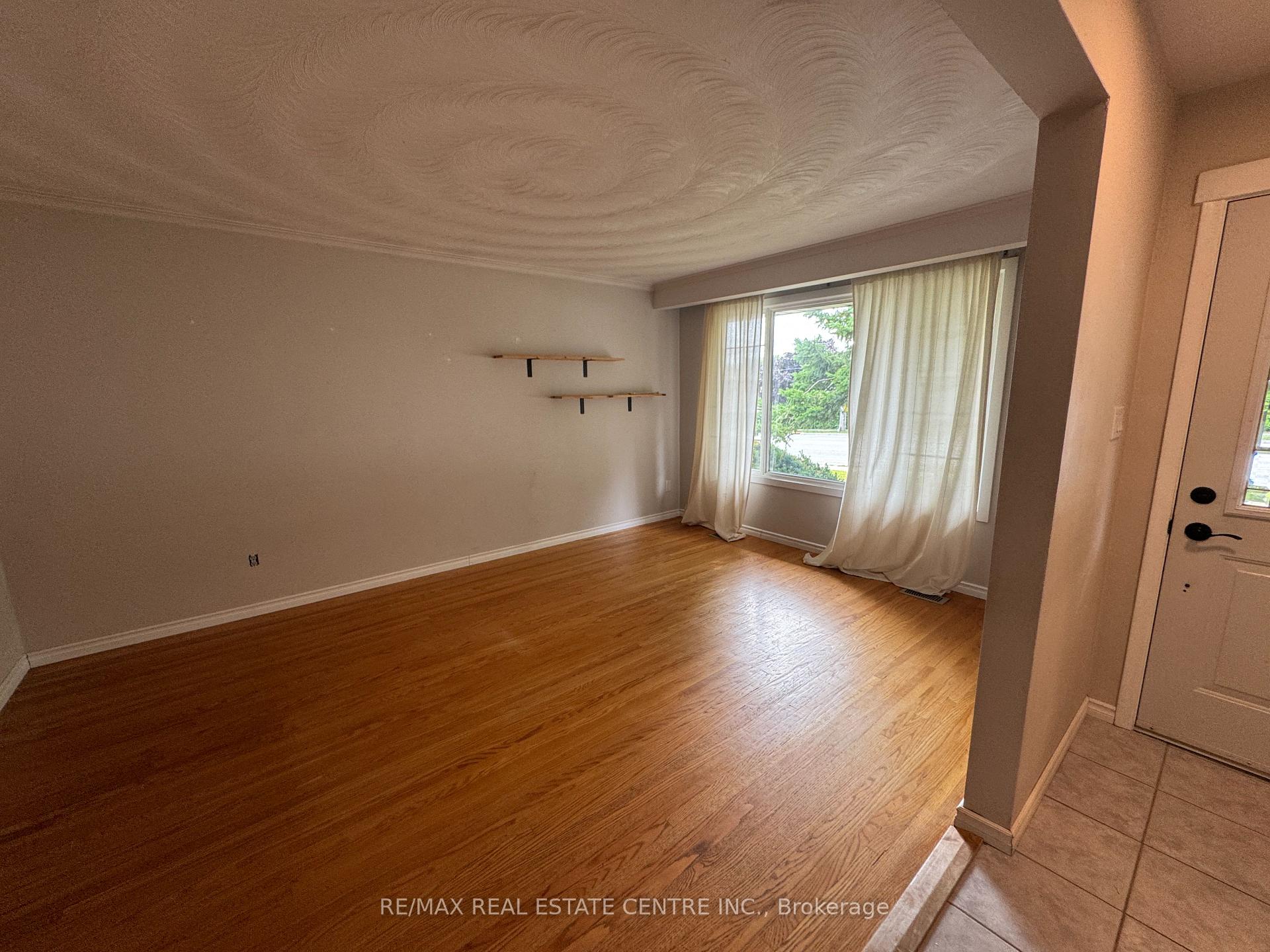 Photo 7 of Unit Main, 456 Speedvale ( Main ) Avenue E, Guelph, Riverside Park — HOMEH