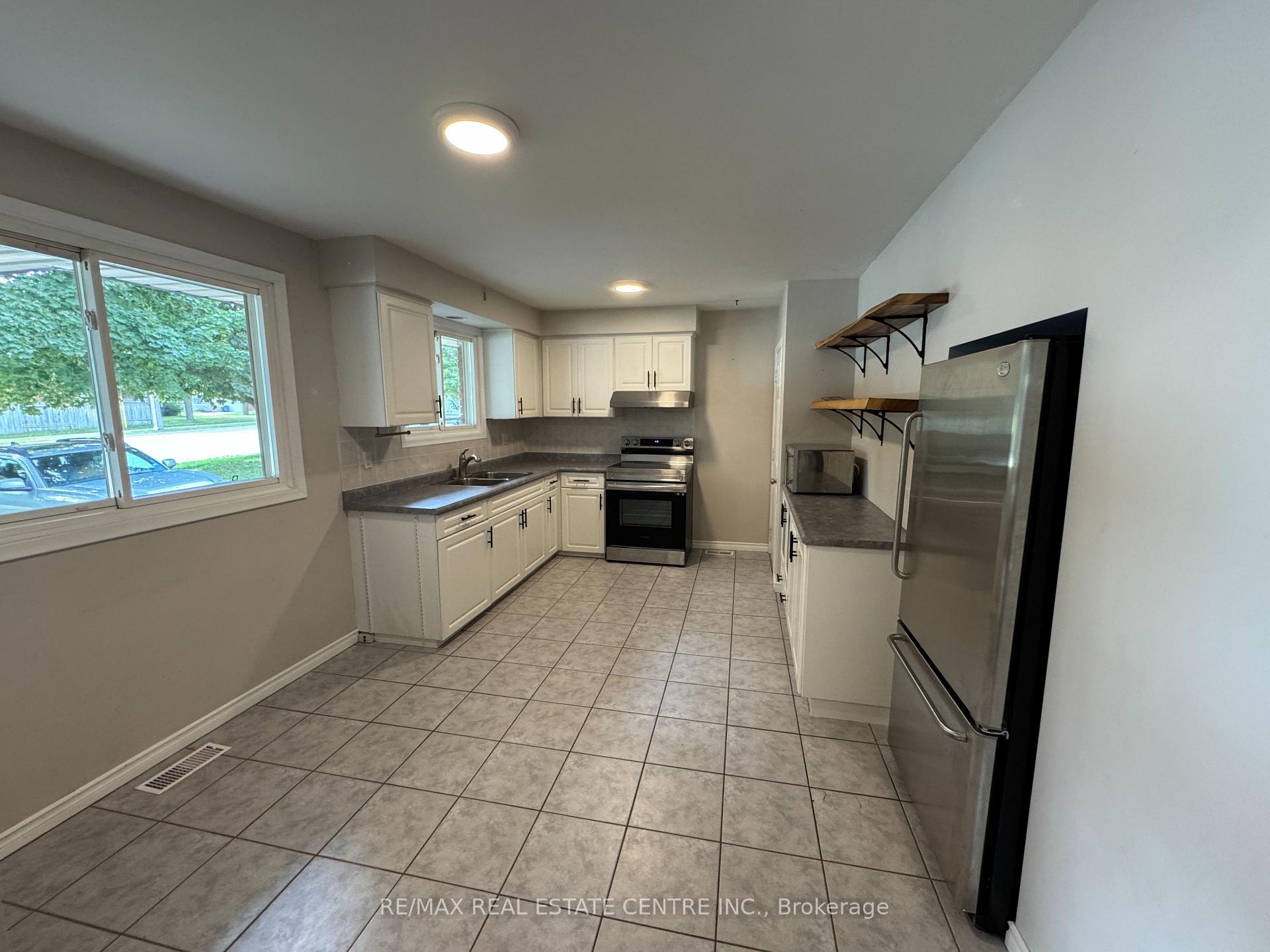 Photo 9 of Unit Main, 456 Speedvale ( Main ) Avenue E, Guelph, Riverside Park — HOMEH