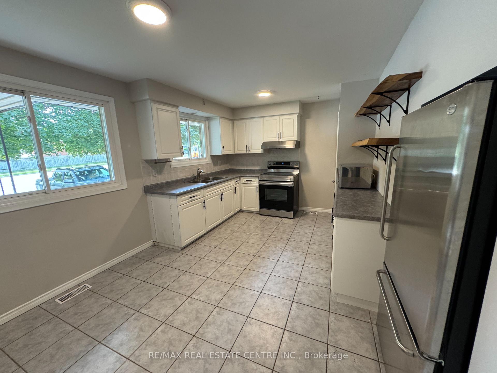 Photo 10 of Unit Main, 456 Speedvale ( Main ) Avenue E, Guelph, Riverside Park — HOMEH