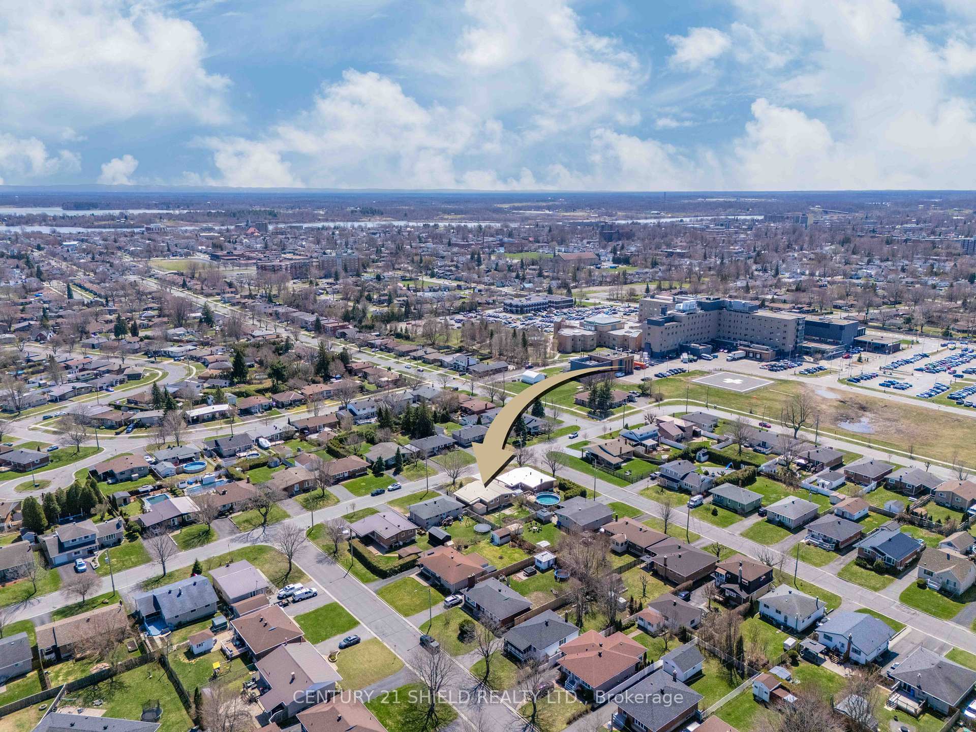 Photo 3 of 1010 Lasalle Road, Cornwall — HOMEH