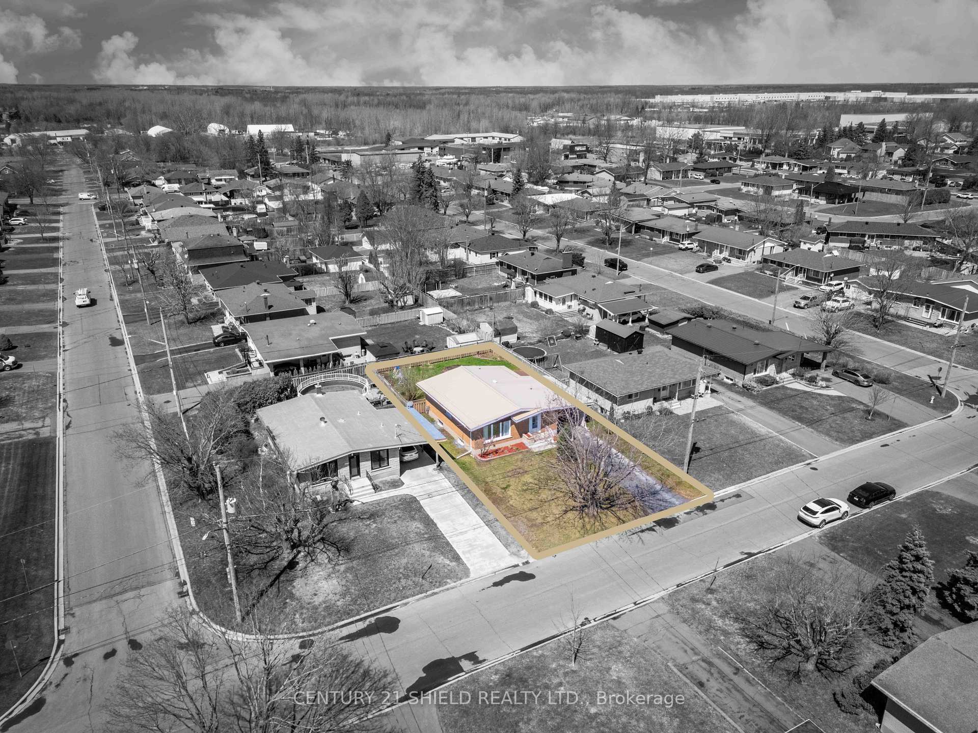 Photo 4 of 1010 Lasalle Road, Cornwall — HOMEH