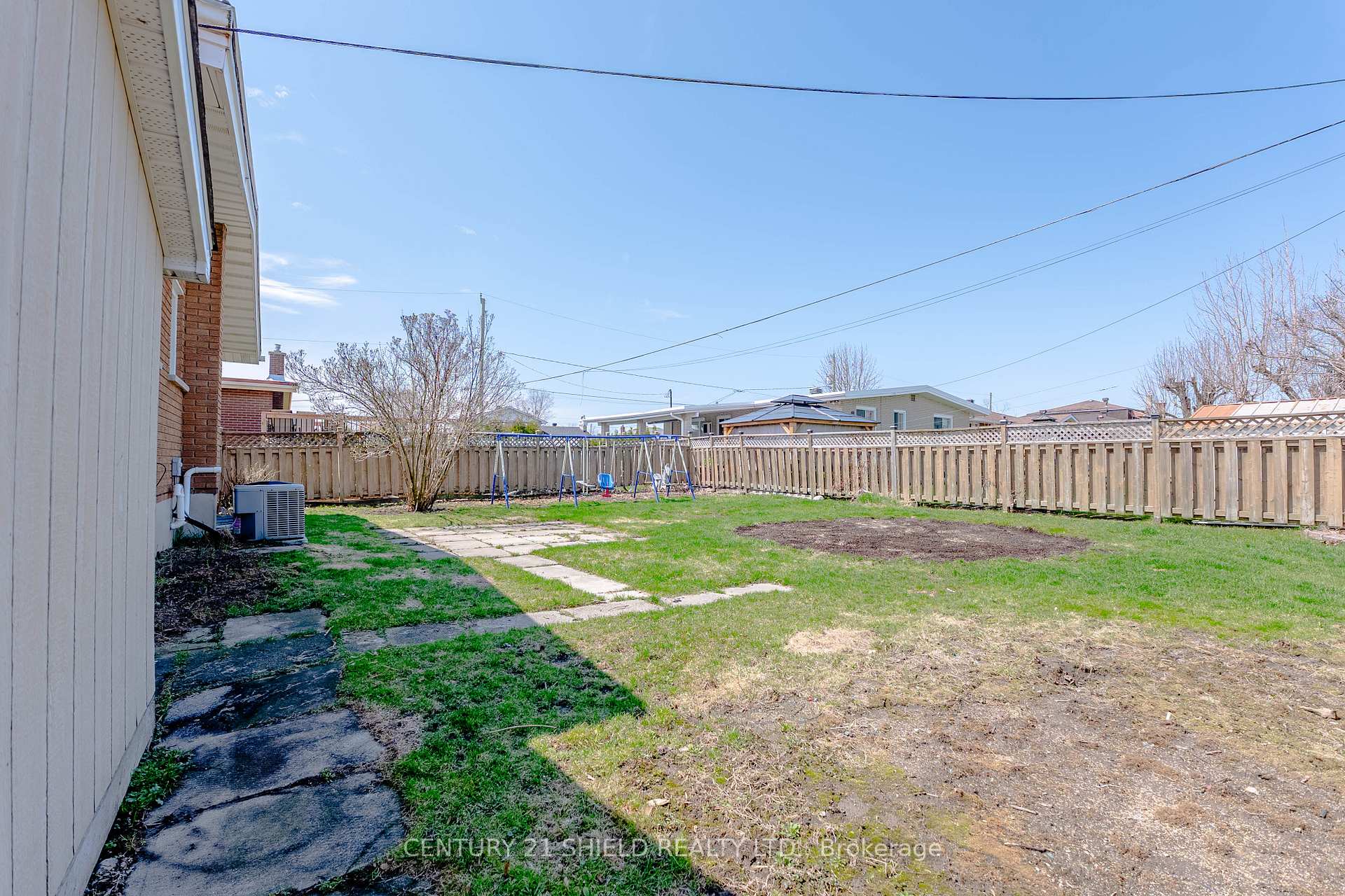 Photo 9 of 1010 Lasalle Road, Cornwall — HOMEH