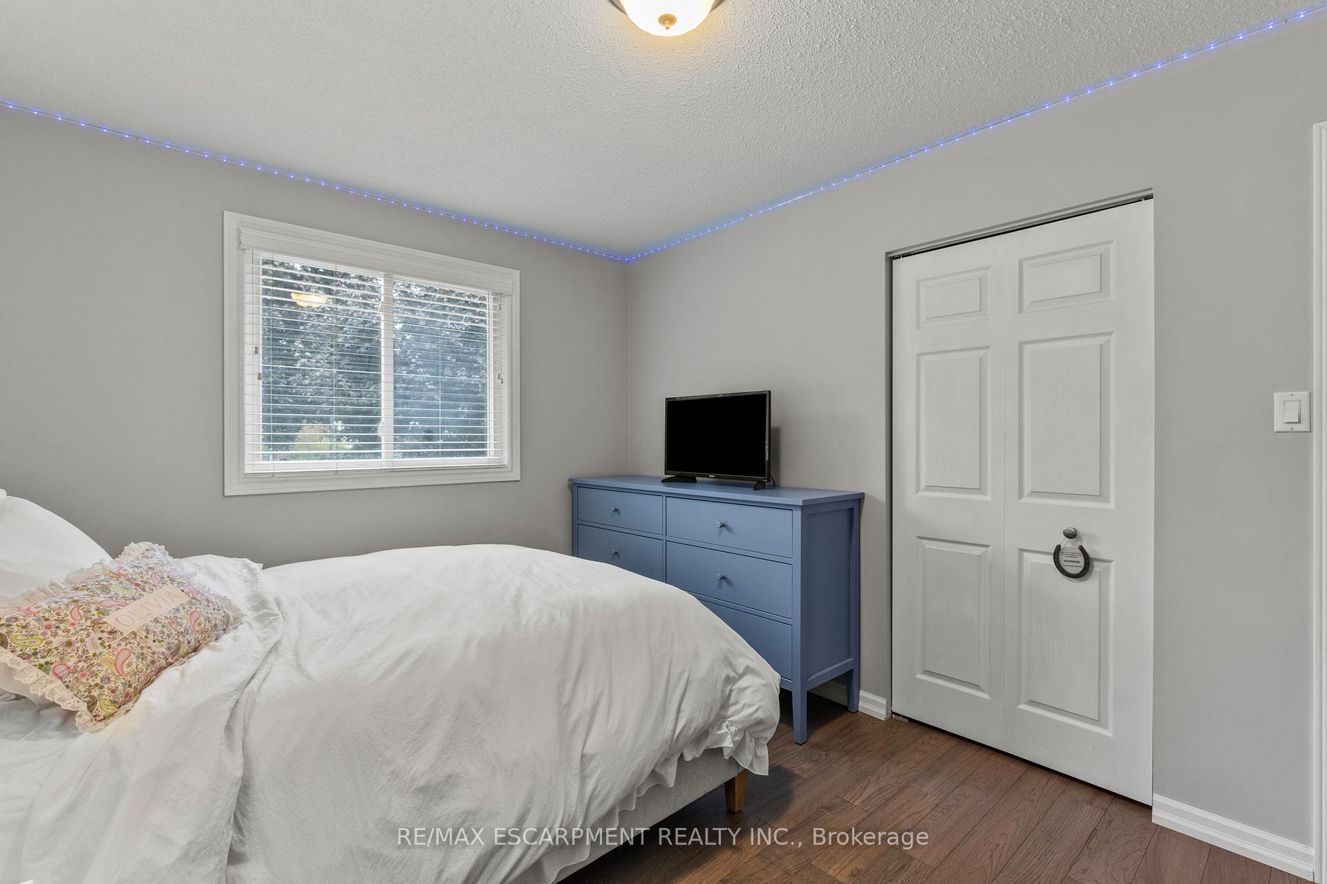 Photo 21 of 77 Debora Drive, Grimsby, Grimsby East — HOMEH
