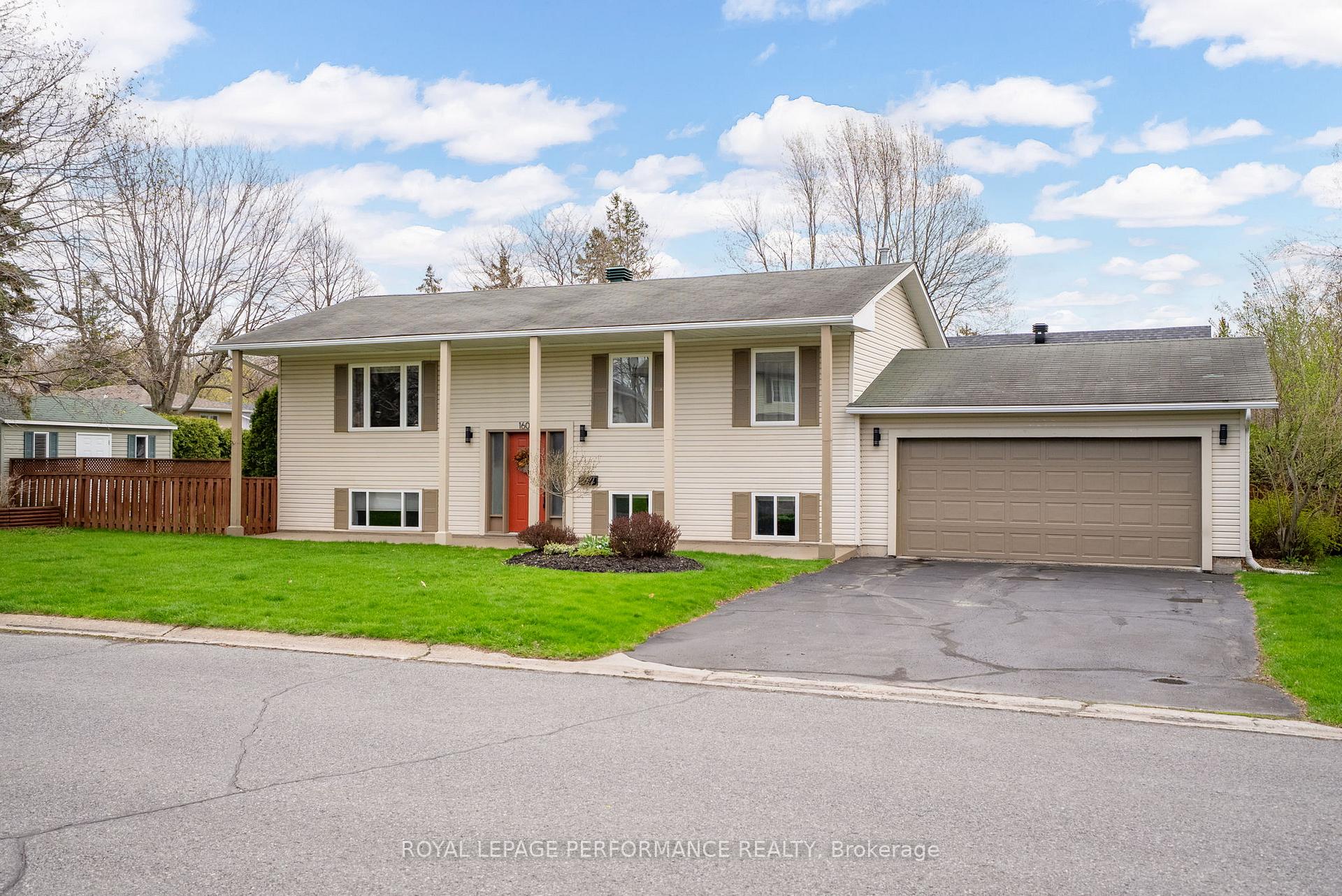 Photo 2 of 1606 Blakely Drive, Cornwall — HOMEH