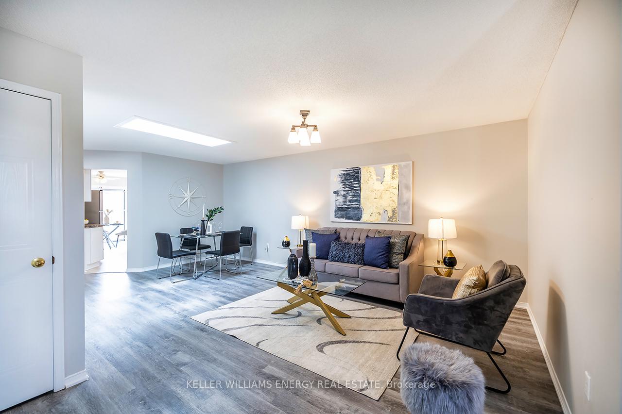 Photo 5 of 3 Willey Drive, Clarington, Bowmanville — HOMEH
