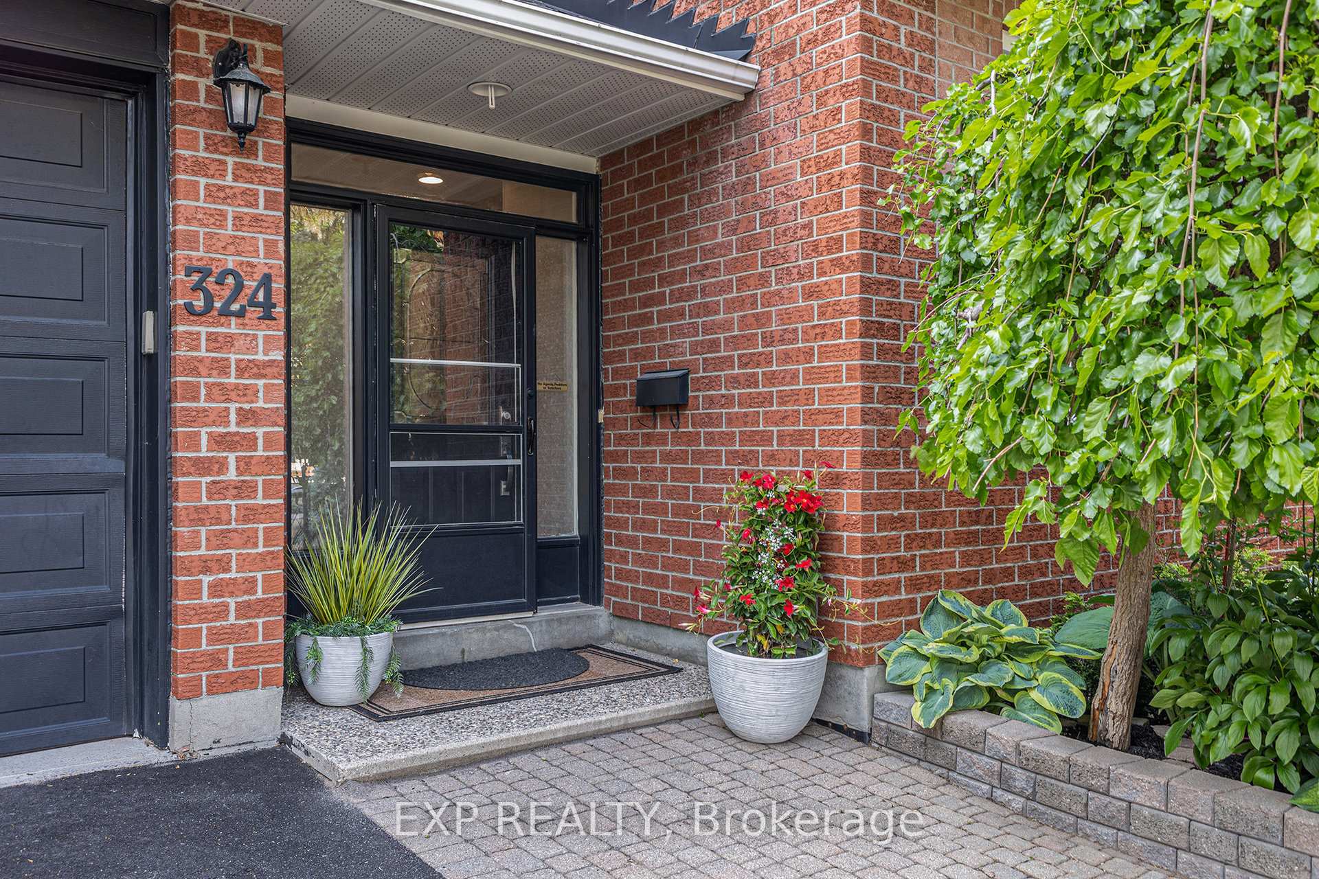 Photo 2 of 324 Stoneway Drive, Ottawa, Barrhaven East — HOMEH