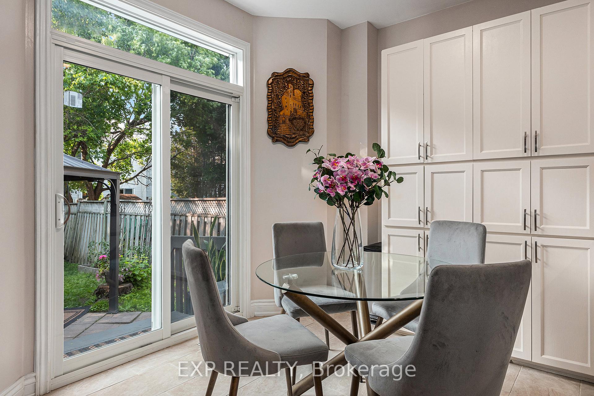 Photo 12 of 324 Stoneway Drive, Ottawa, Barrhaven East — HOMEH