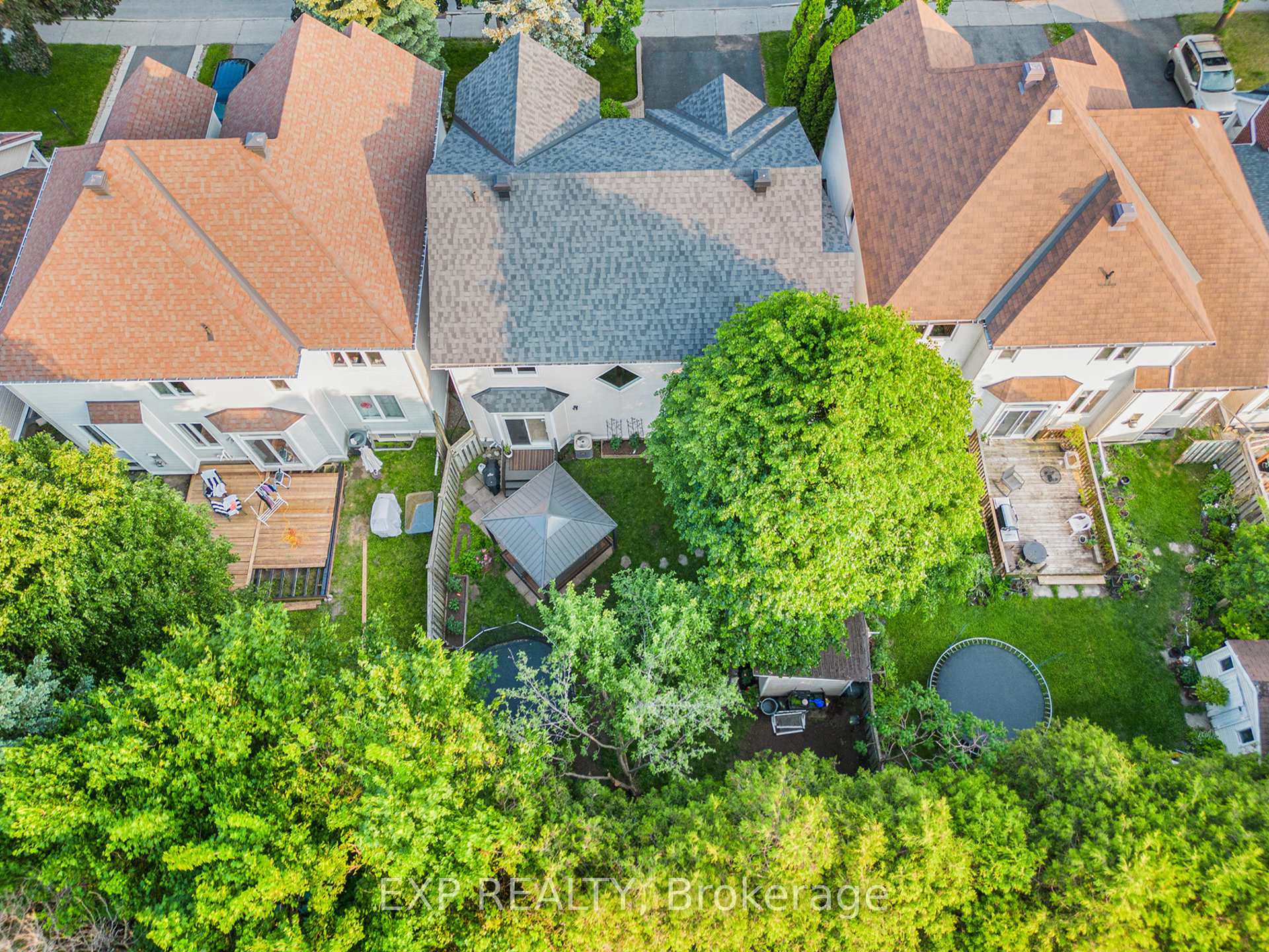 Photo 33 of 324 Stoneway Drive, Ottawa, Barrhaven East — HOMEH