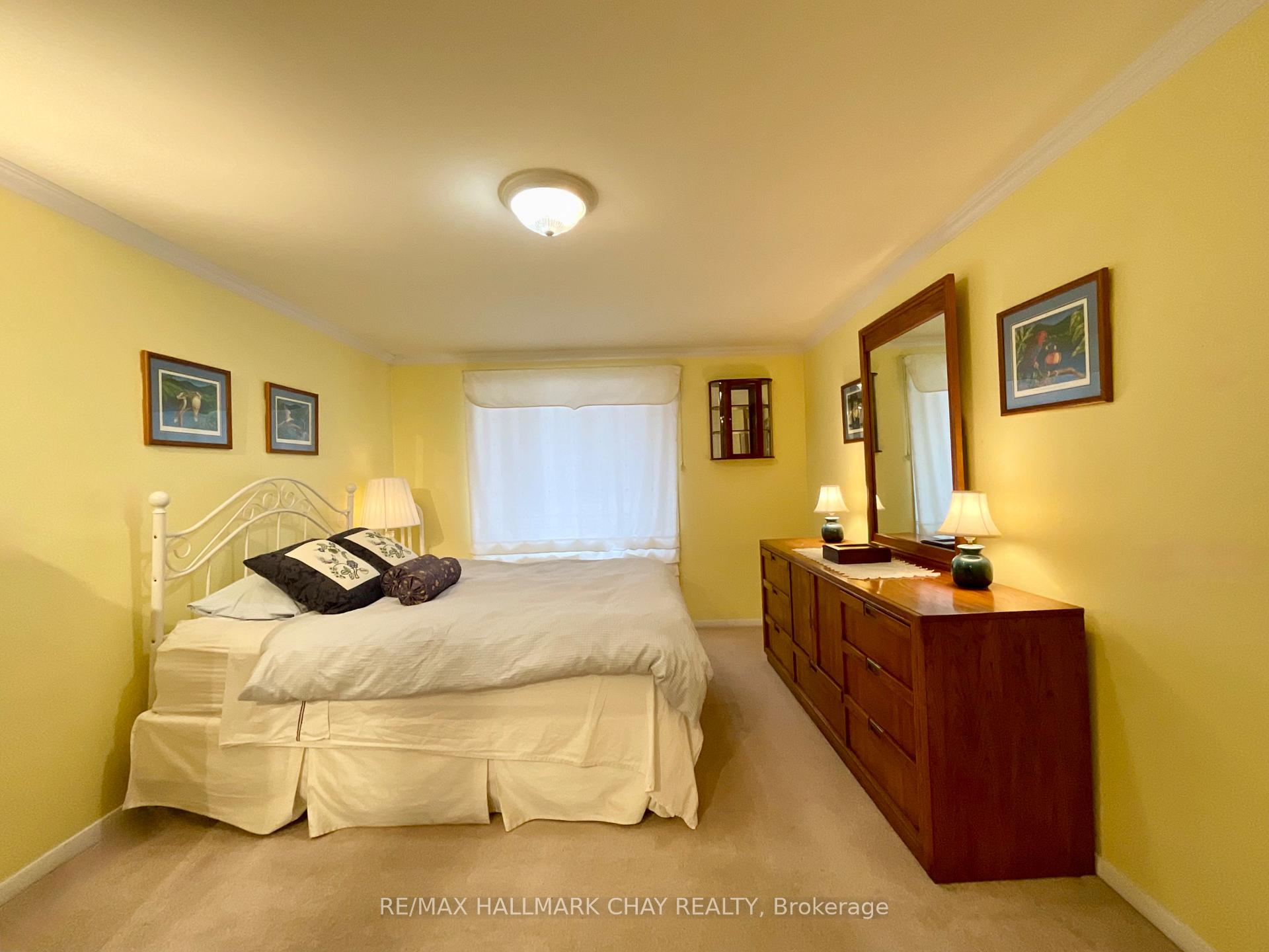 Photo 8 of 20 Earlsdale Crescent, Brampton, Southgate — HOMEH