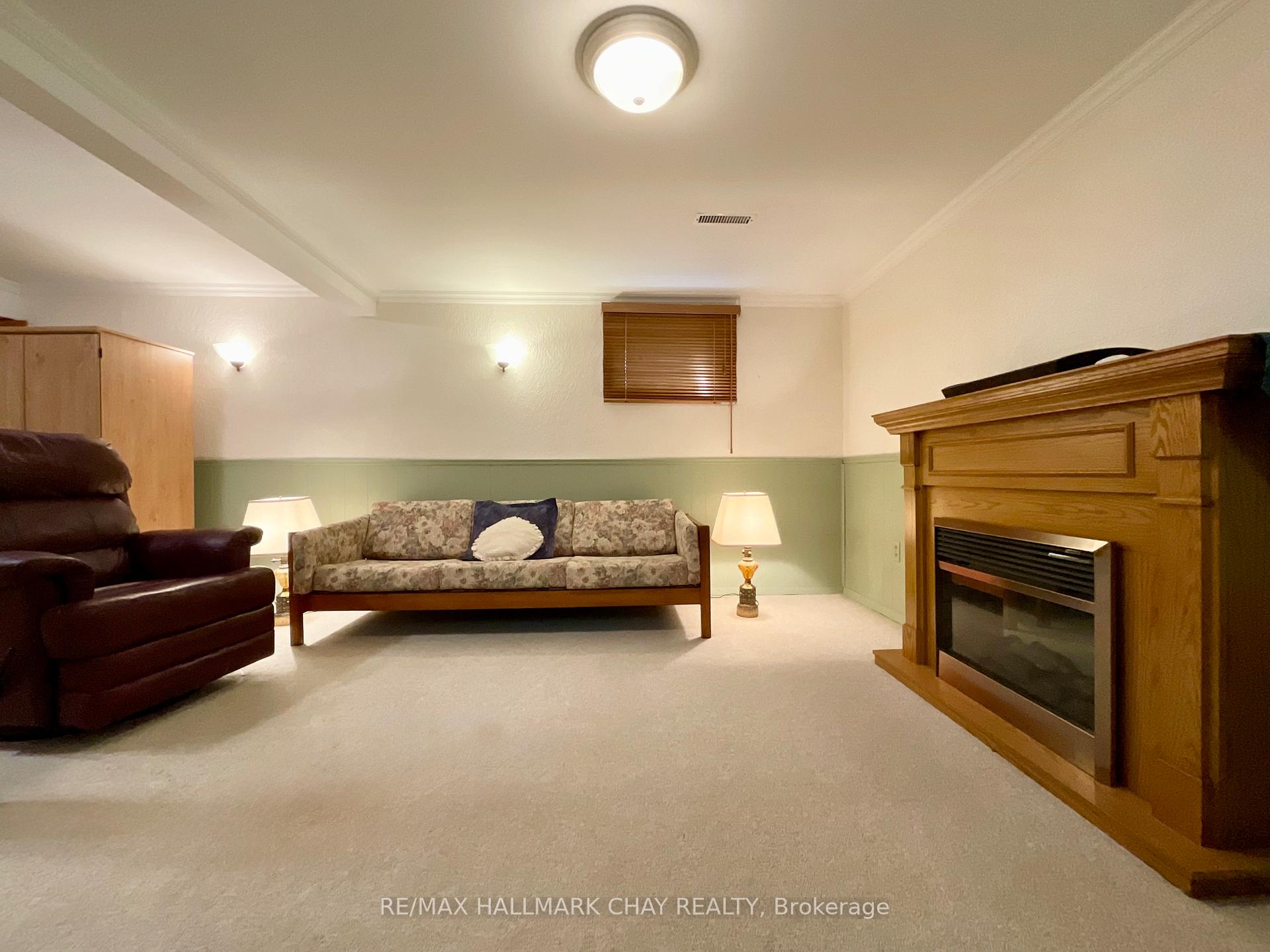 Photo 13 of 20 Earlsdale Crescent, Brampton, Southgate — HOMEH