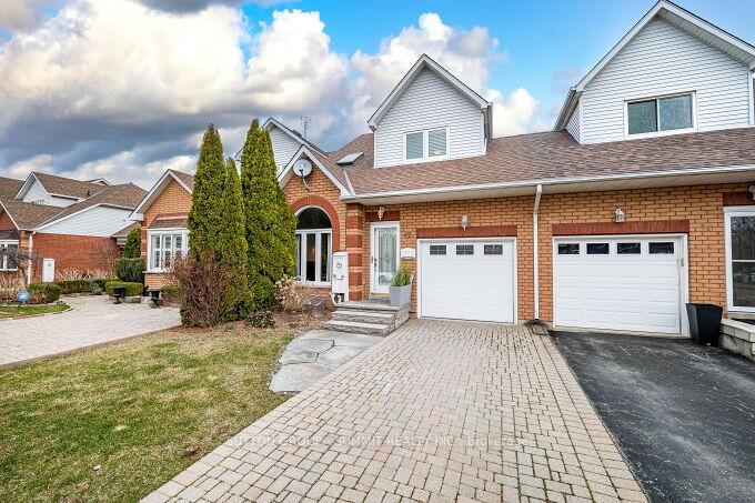 Photo 3 of 42 Morrison Crescent, Grimsby, Grimsby Beach — HOMEH