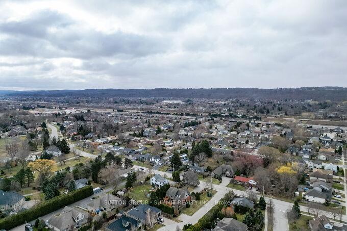 Photo 44 of 42 Morrison Crescent, Grimsby, Grimsby Beach — HOMEH