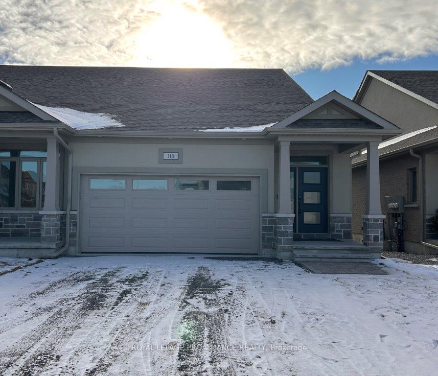 Photo 1 of 118 Athabaska Drive, Belleville, Thurlow Ward — HOMEH