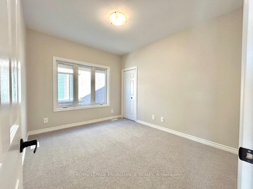 Photo 10 of 118 Athabaska Drive, Belleville, Thurlow Ward — HOMEH