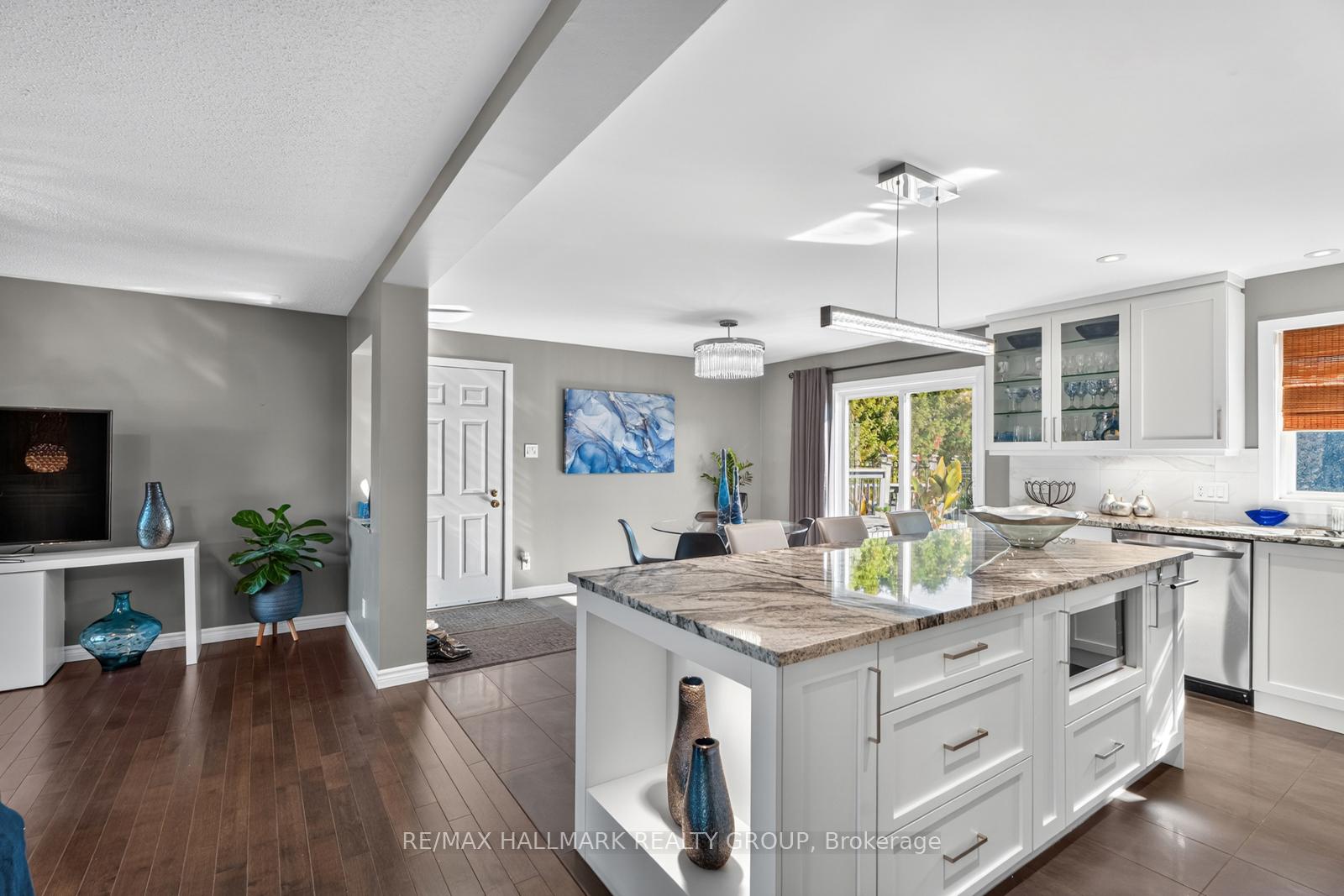 Photo 8 of 2851 Glenwood Drive, Ottawa, Metcalfe — HOMEH