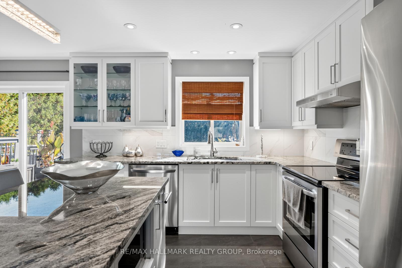 Photo 11 of 2851 Glenwood Drive, Ottawa, Metcalfe — HOMEH