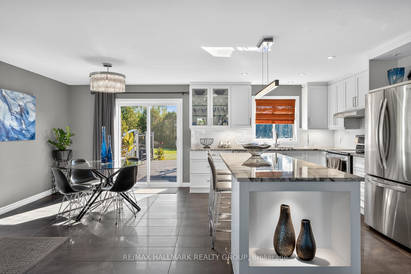 Photo 13 of 2851 Glenwood Drive, Ottawa, Metcalfe — HOMEH