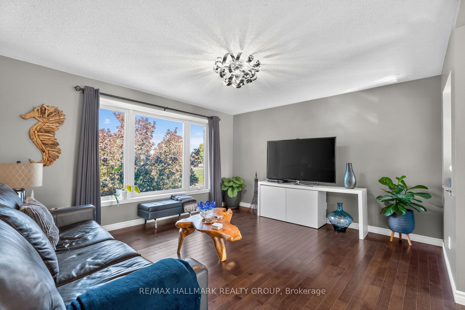 Photo 16 of 2851 Glenwood Drive, Ottawa, Metcalfe — HOMEH