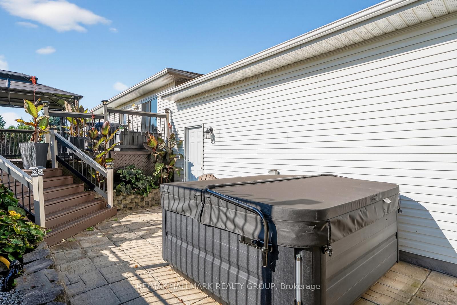 Photo 37 of 2851 Glenwood Drive, Ottawa, Metcalfe — HOMEH