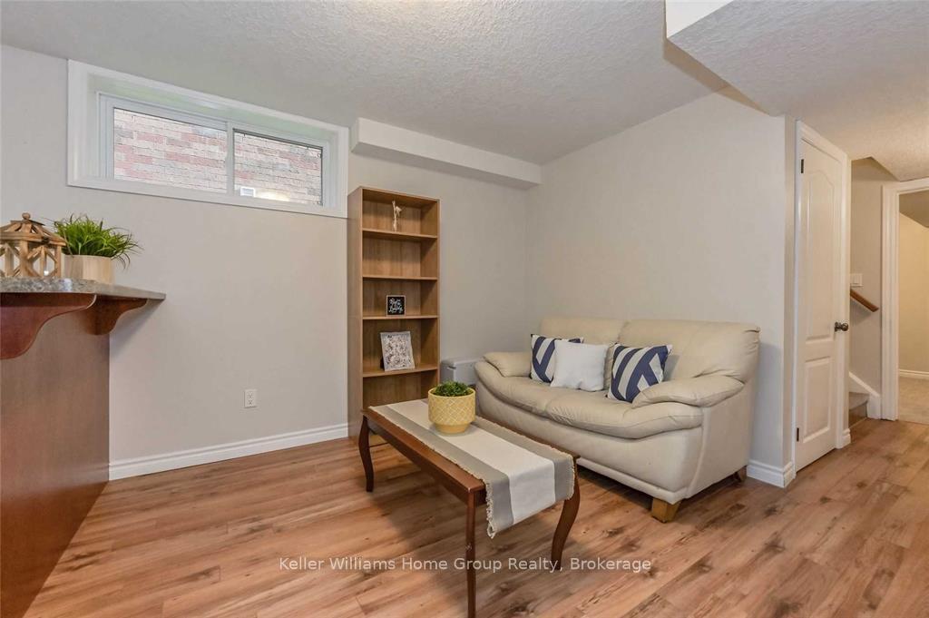 Photo 23 of 230 Rickson Avenue, Guelph, Kortright West — HOMEH