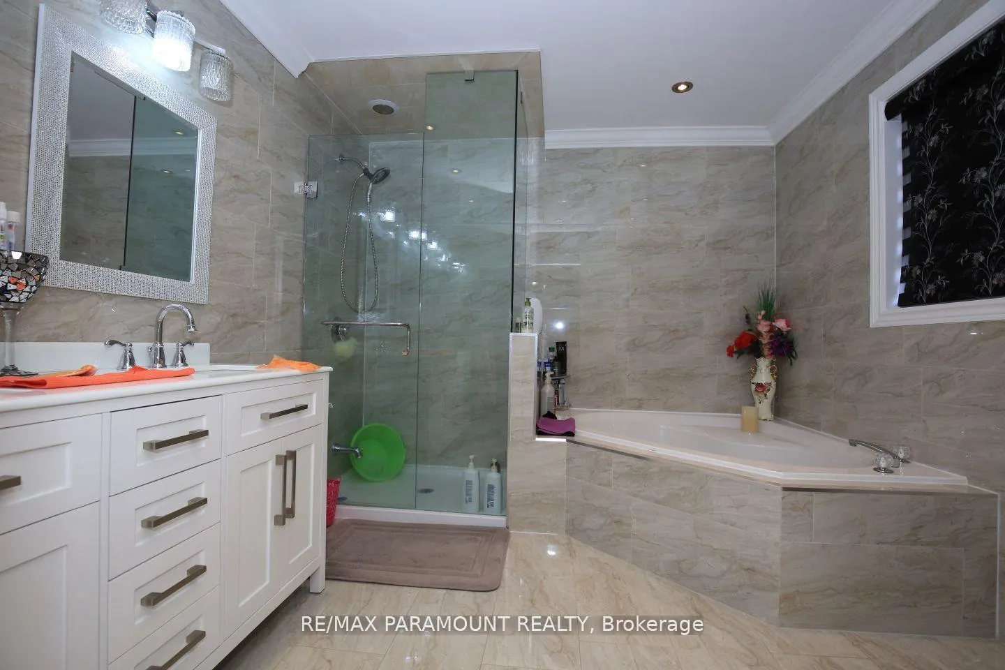 Photo 9 of Unit UPPER, 39 Octillo Boulevard, Brampton, Sandringham-Wellington — HOMEH