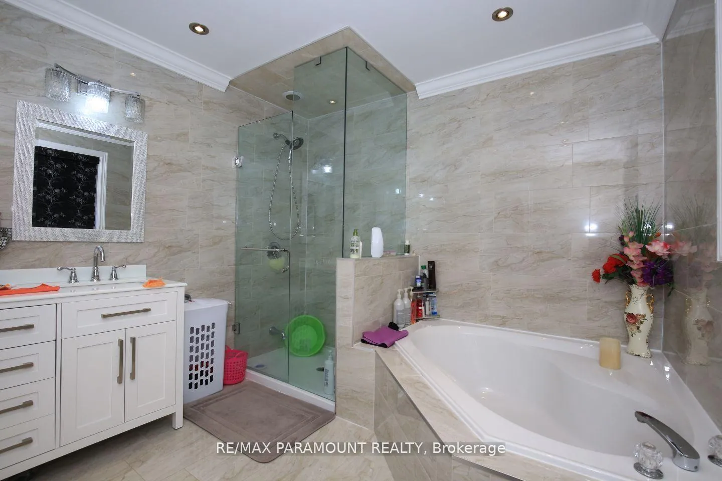 Photo 11 of Unit UPPER, 39 Octillo Boulevard, Brampton, Sandringham-Wellington — HOMEH