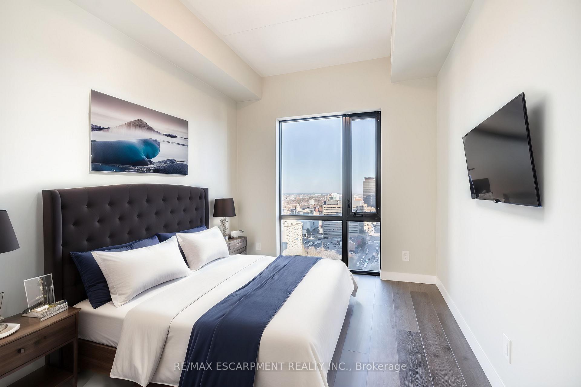 Photo 15 of Unit 2014, 15 Queen Street S, Hamilton, Central — HOMEH