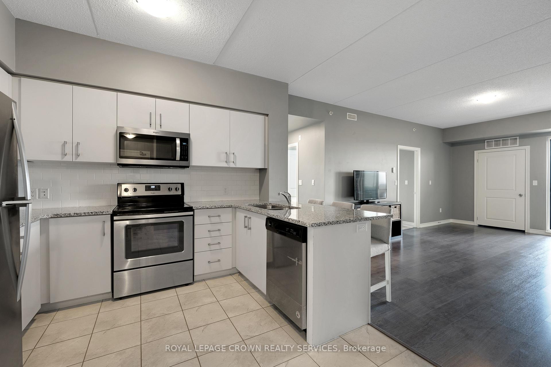Photo 4 of Unit 312, 1280 Gordon Street S, Guelph, Kortright East — HOMEH