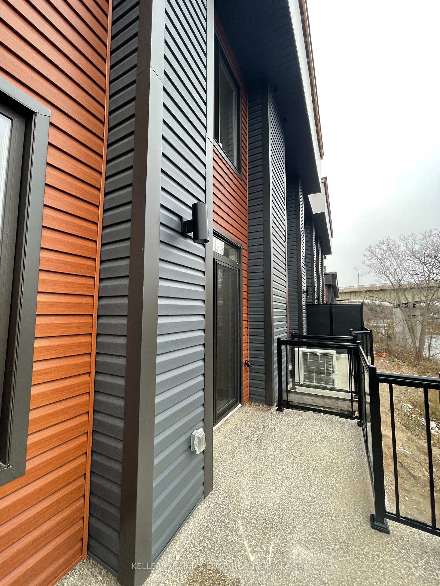Photo 16 of Unit 4, 2 Willow Street, Brant, Paris — HOMEH