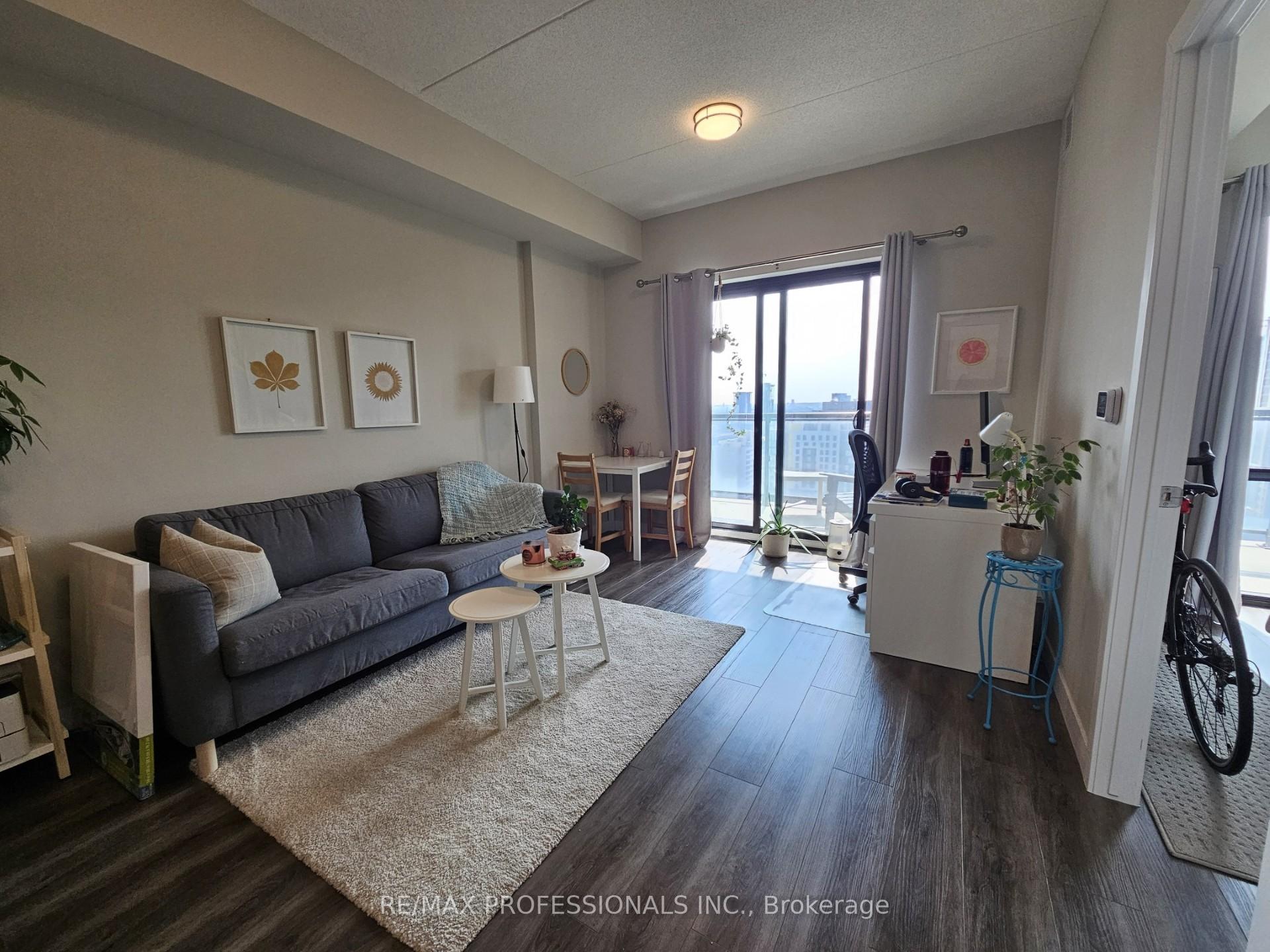 Photo 4 of Unit 1613, 15 Queen Street S, Hamilton, Central — HOMEH