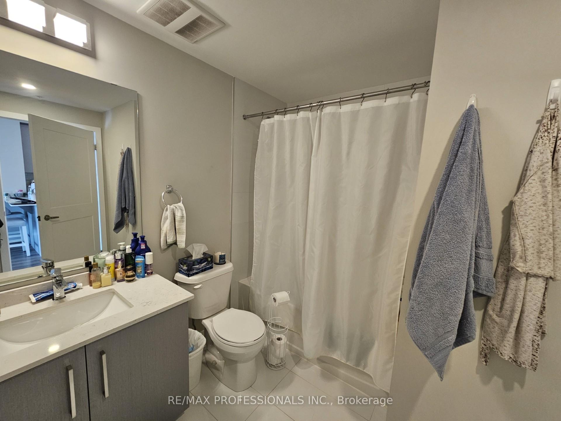 Photo 11 of Unit 1613, 15 Queen Street S, Hamilton, Central — HOMEH
