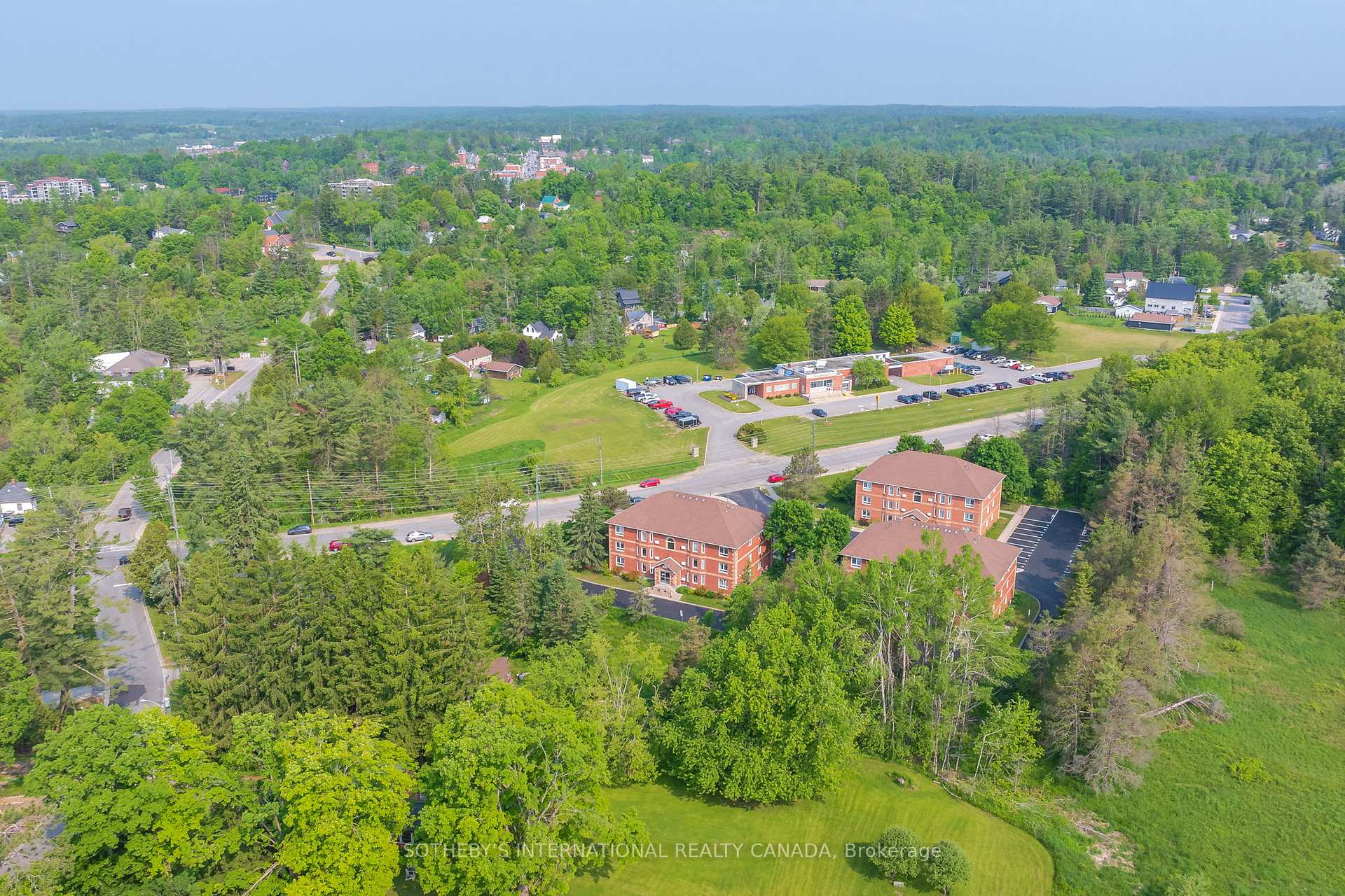Photo 12 of Unit 201C, 661 Cedar Lane, Bracebridge, Macaulay — HOMEH