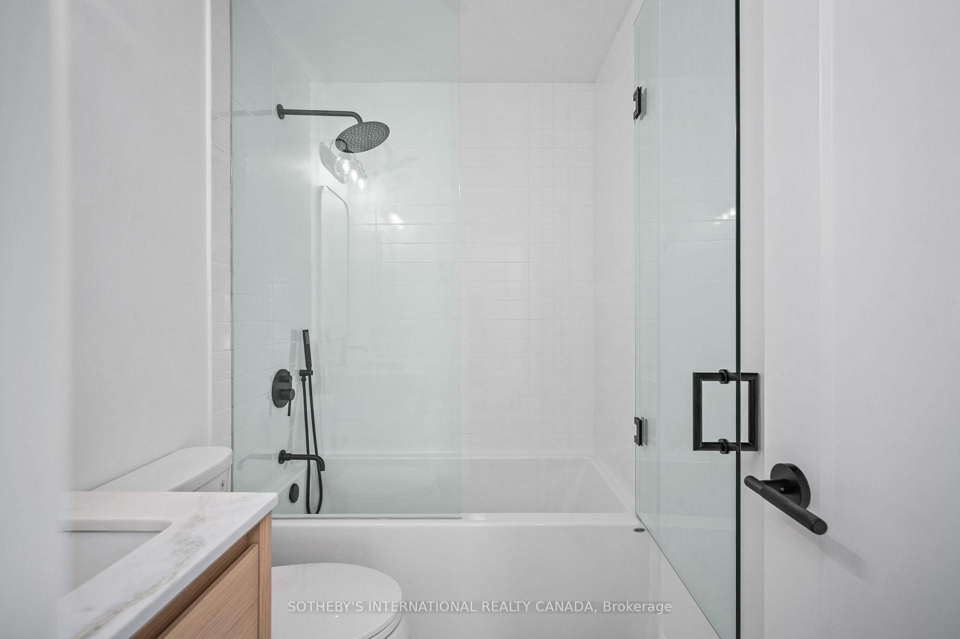 Photo 23 of Unit 201C, 661 Cedar Lane, Bracebridge, Macaulay — HOMEH