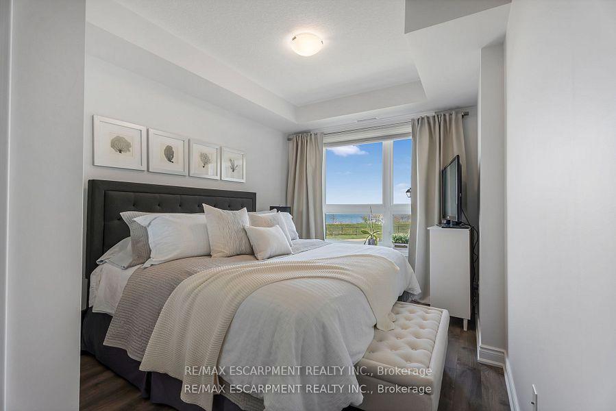 Photo 8 of Unit 239, 101 Shoreview Place, Hamilton, Stoney Creek — HOMEH