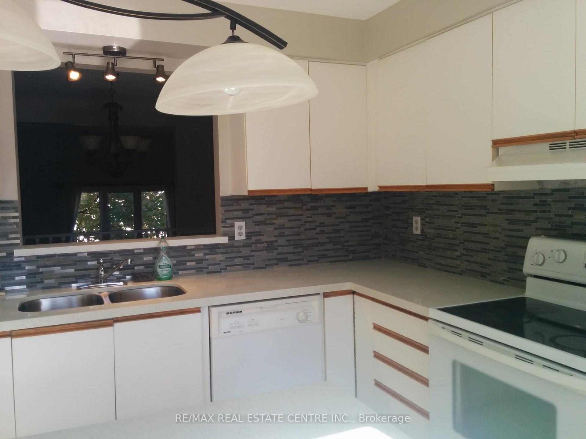 Photo 13 of Unit 52, 72 Stone Church Road W, Hamilton, Gourley — HOMEH