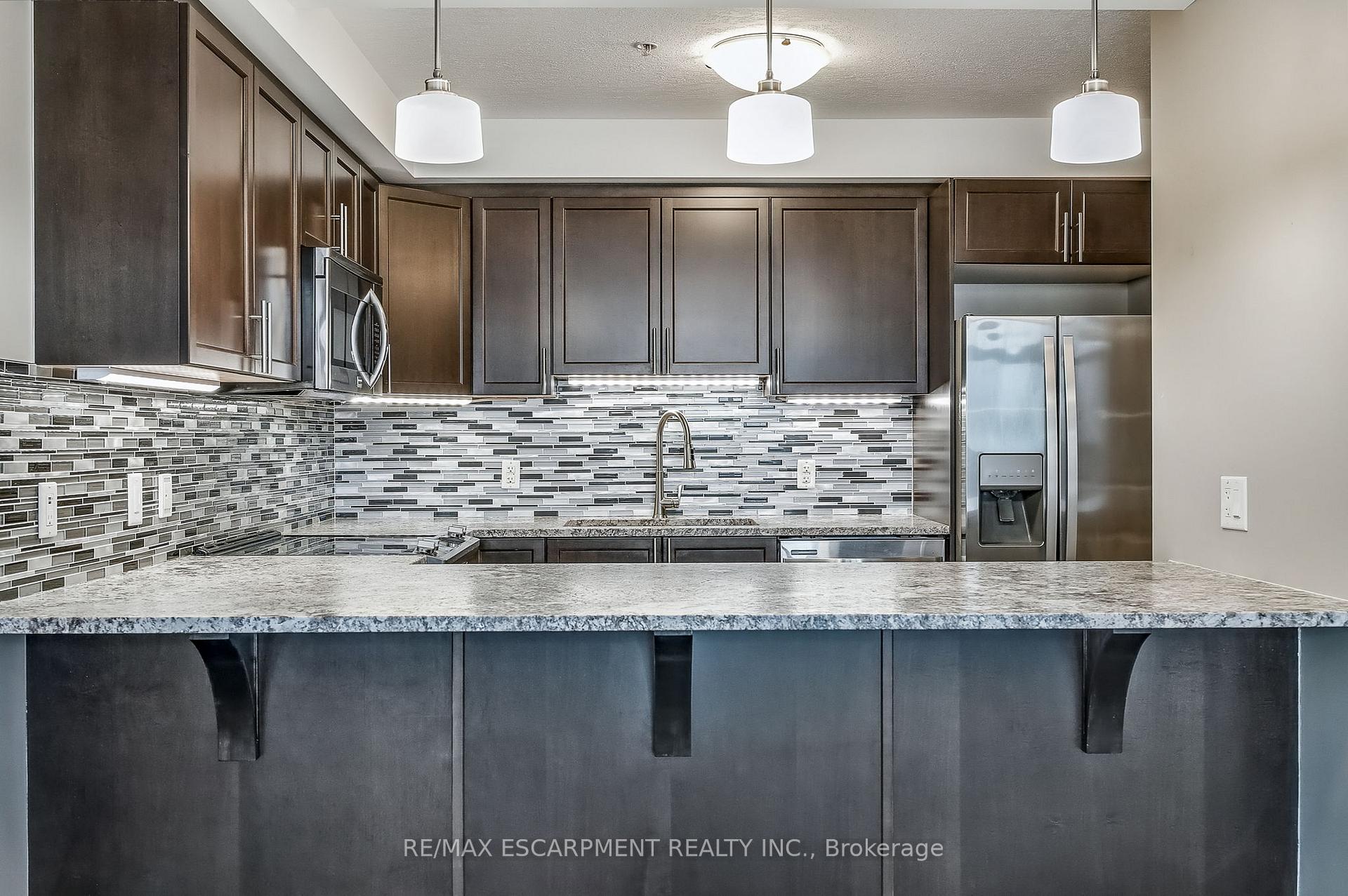 Photo 17 of Unit 208, 170 Rockhaven Lane, Hamilton, Waterdown — HOMEH