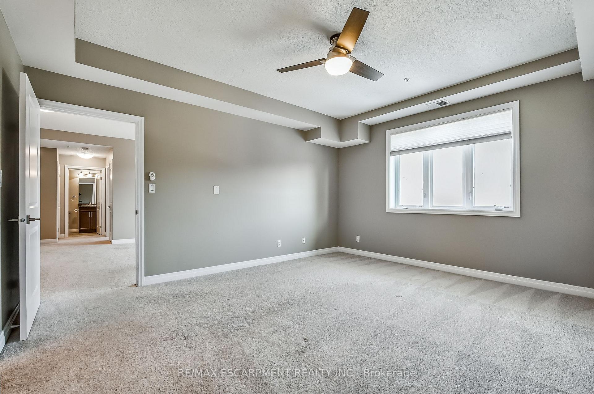 Photo 9 of Unit 208, 170 Rockhaven Lane, Hamilton, Waterdown — HOMEH