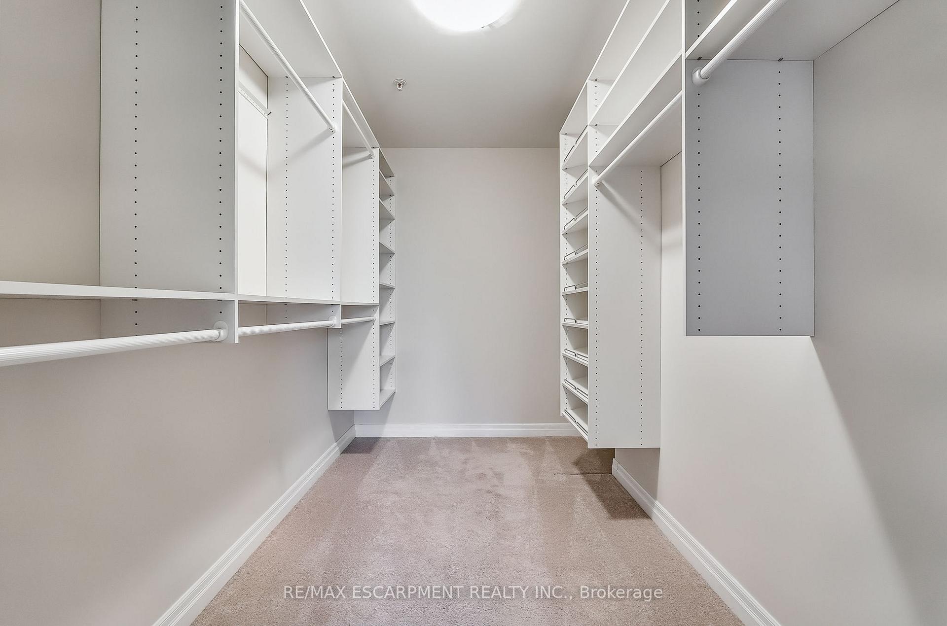 Photo 11 of Unit 208, 170 Rockhaven Lane, Hamilton, Waterdown — HOMEH