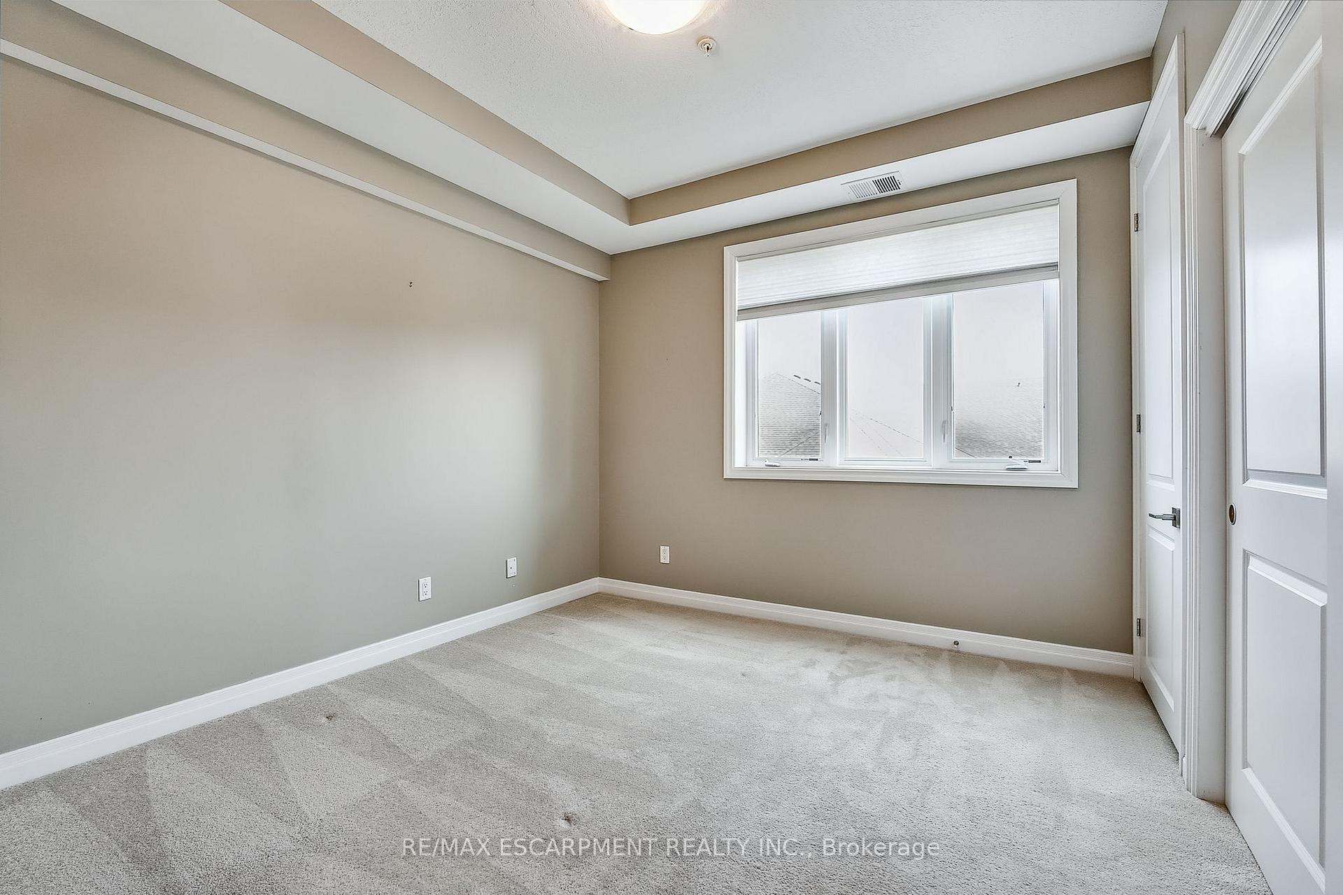Photo 23 of Unit 208, 170 Rockhaven Lane, Hamilton, Waterdown — HOMEH