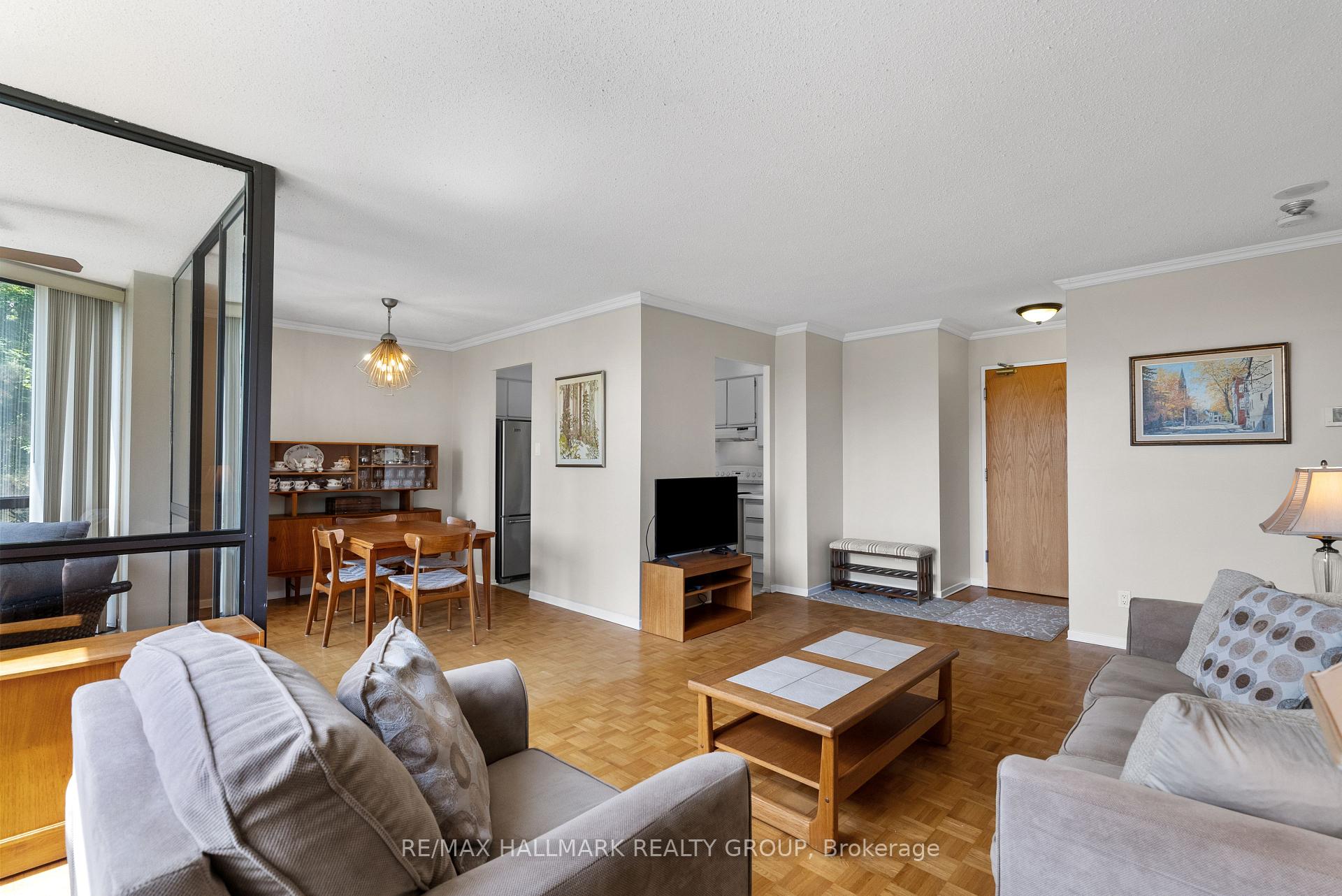 Photo 2 of Unit 404, 2871 Richmond Road, Ottawa, Britannia Heights — HOMEH