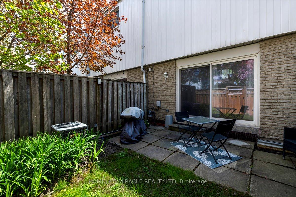 Photo 24 of Unit 29, 325 William Street, Shelburne — HOMEH