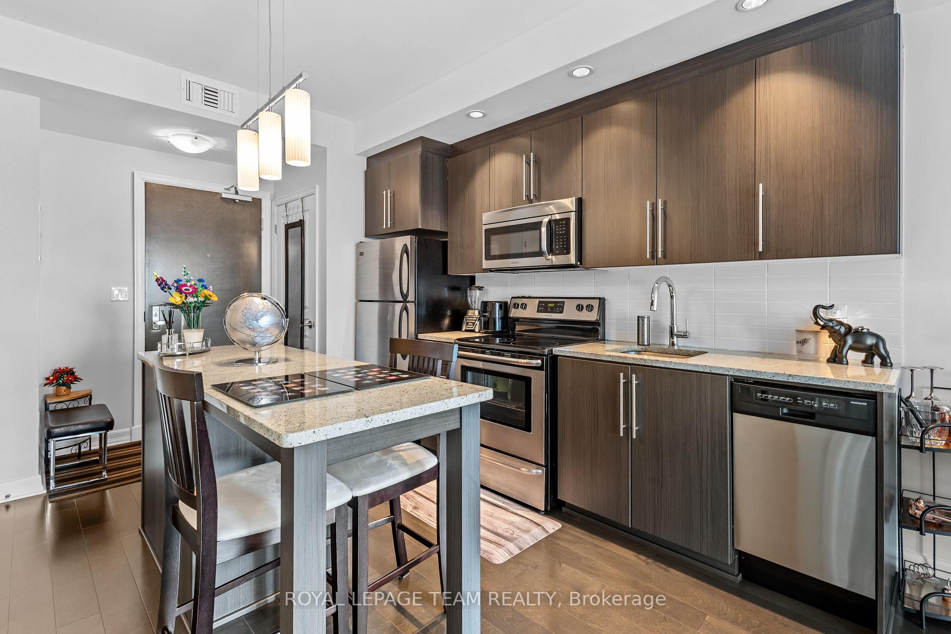 Photo 12 of Unit 509, 238 Besserer Street E, Ottawa, Sandy Hill — HOMEH