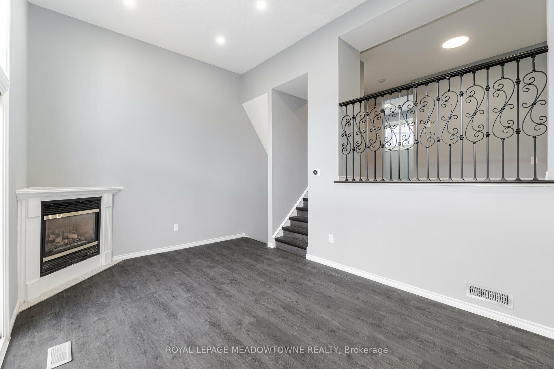 Photo 3 of Unit 42, 11 Harrisford Street, Hamilton, Red Hill — HOMEH