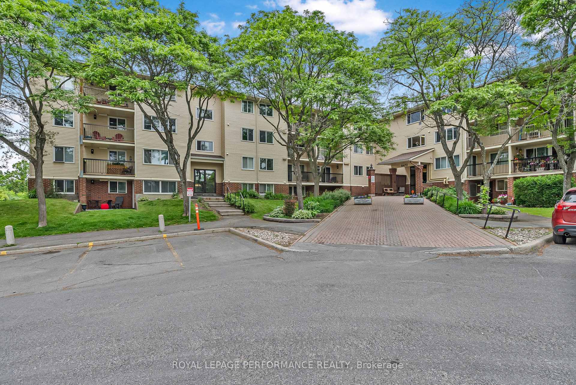Photo 1 of Unit #408, 6470 Bilberry Drive, Ottawa, Orleans Wood — HOMEH