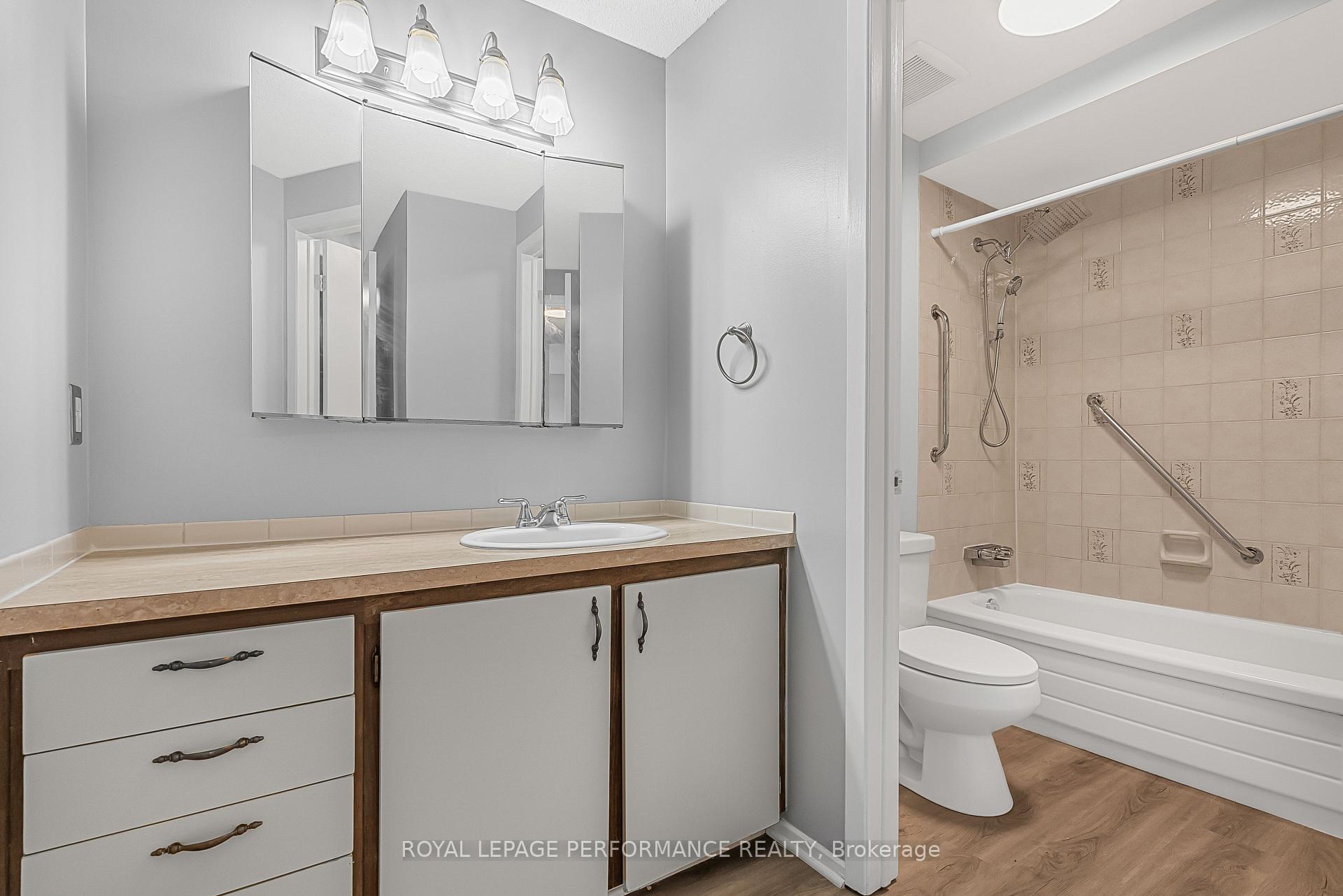 Photo 12 of Unit #408, 6470 Bilberry Drive, Ottawa, Orleans Wood — HOMEH