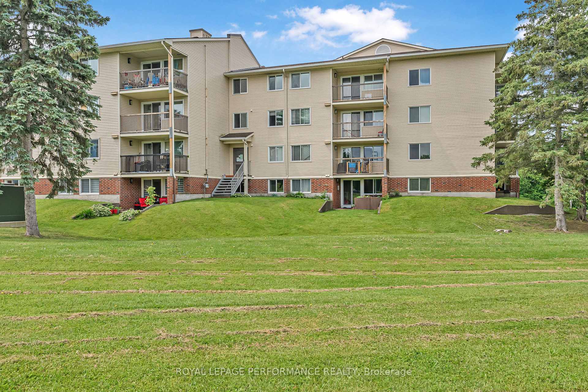 Photo 19 of Unit #408, 6470 Bilberry Drive, Ottawa, Orleans Wood — HOMEH